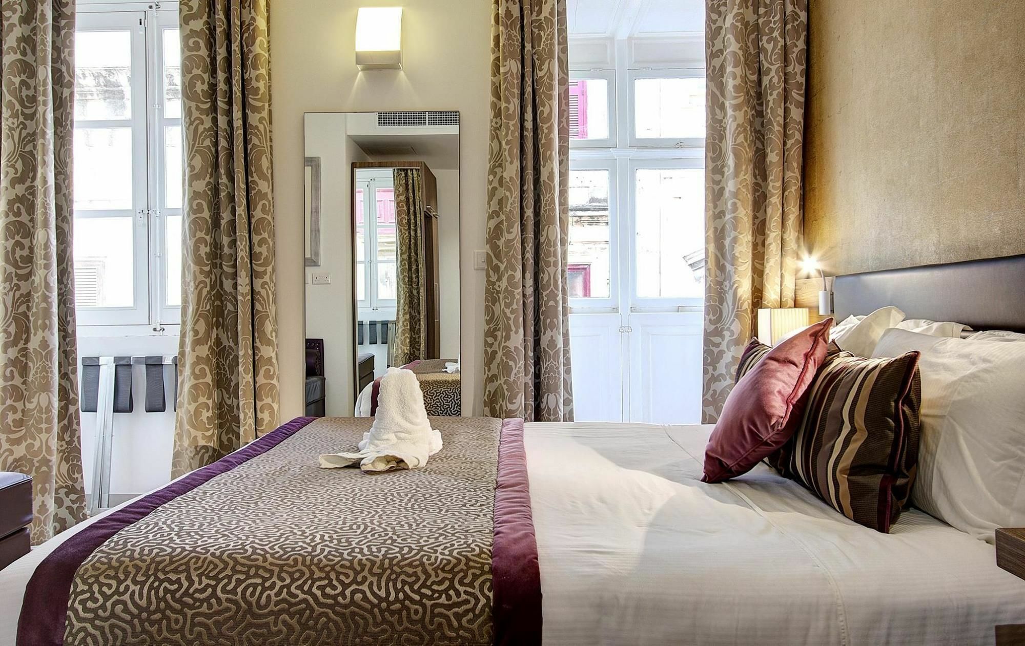 Palazzo Paolina Boutique Hotel Валета Екстериор снимка